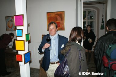 http://www.idea-society.org/data/2010/20100520f.jpg