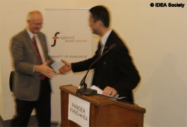 http://www.idea-society.org/data/2011/20111118e.jpg